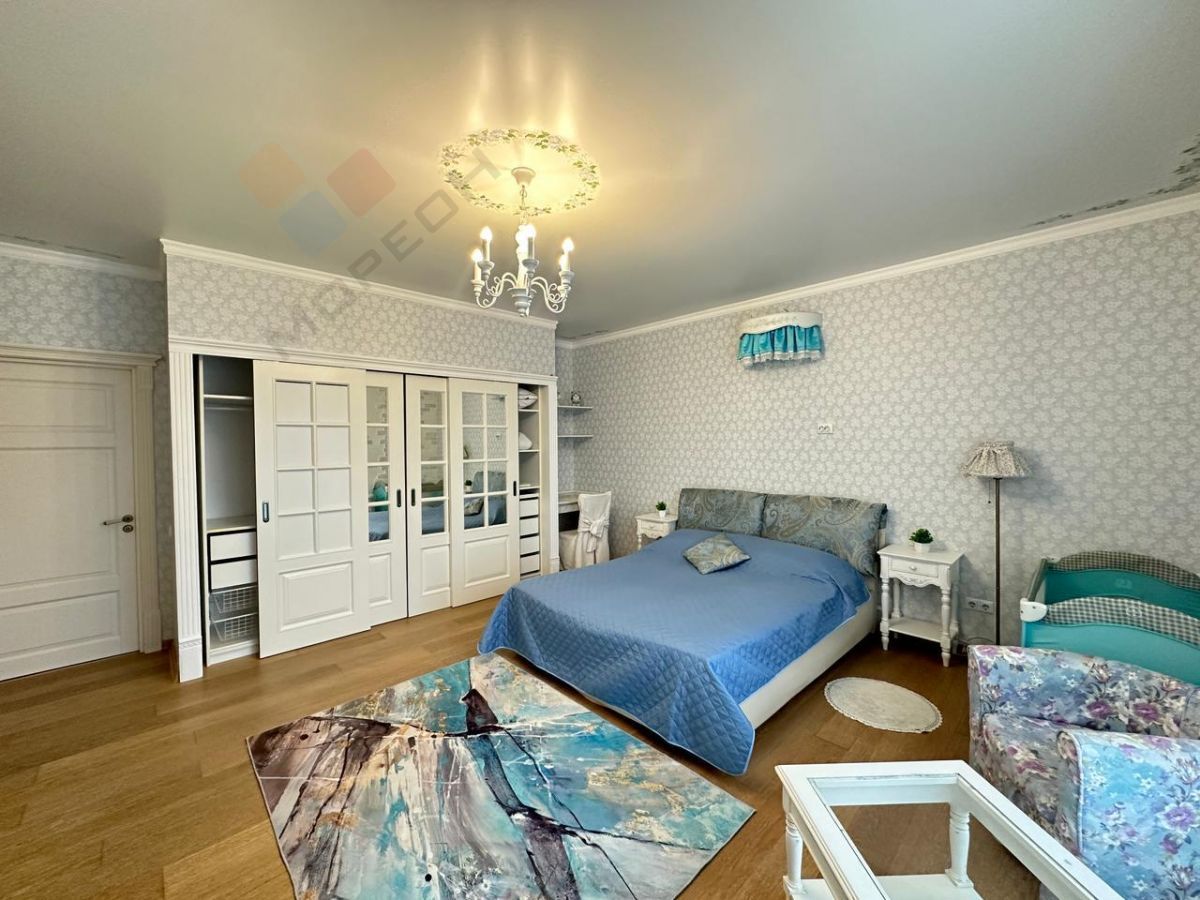 Купить 3-комнатную квартиру