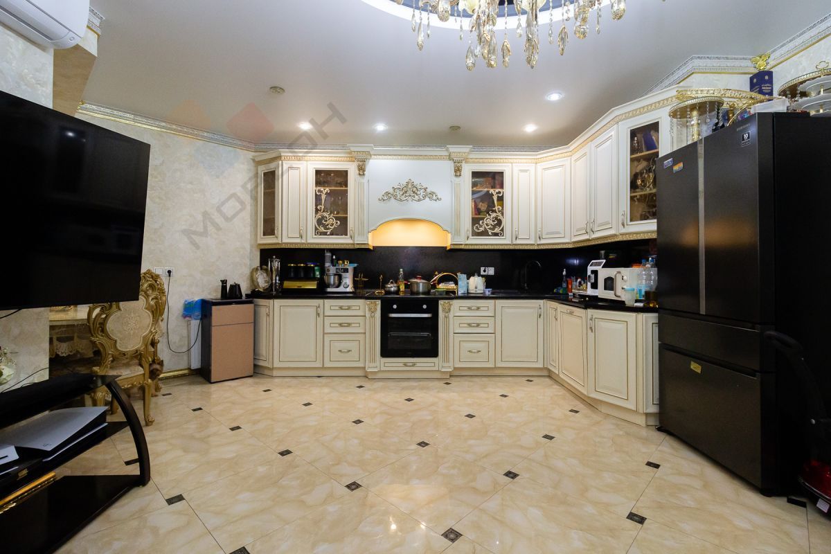 Купить 3-комнатную квартиру