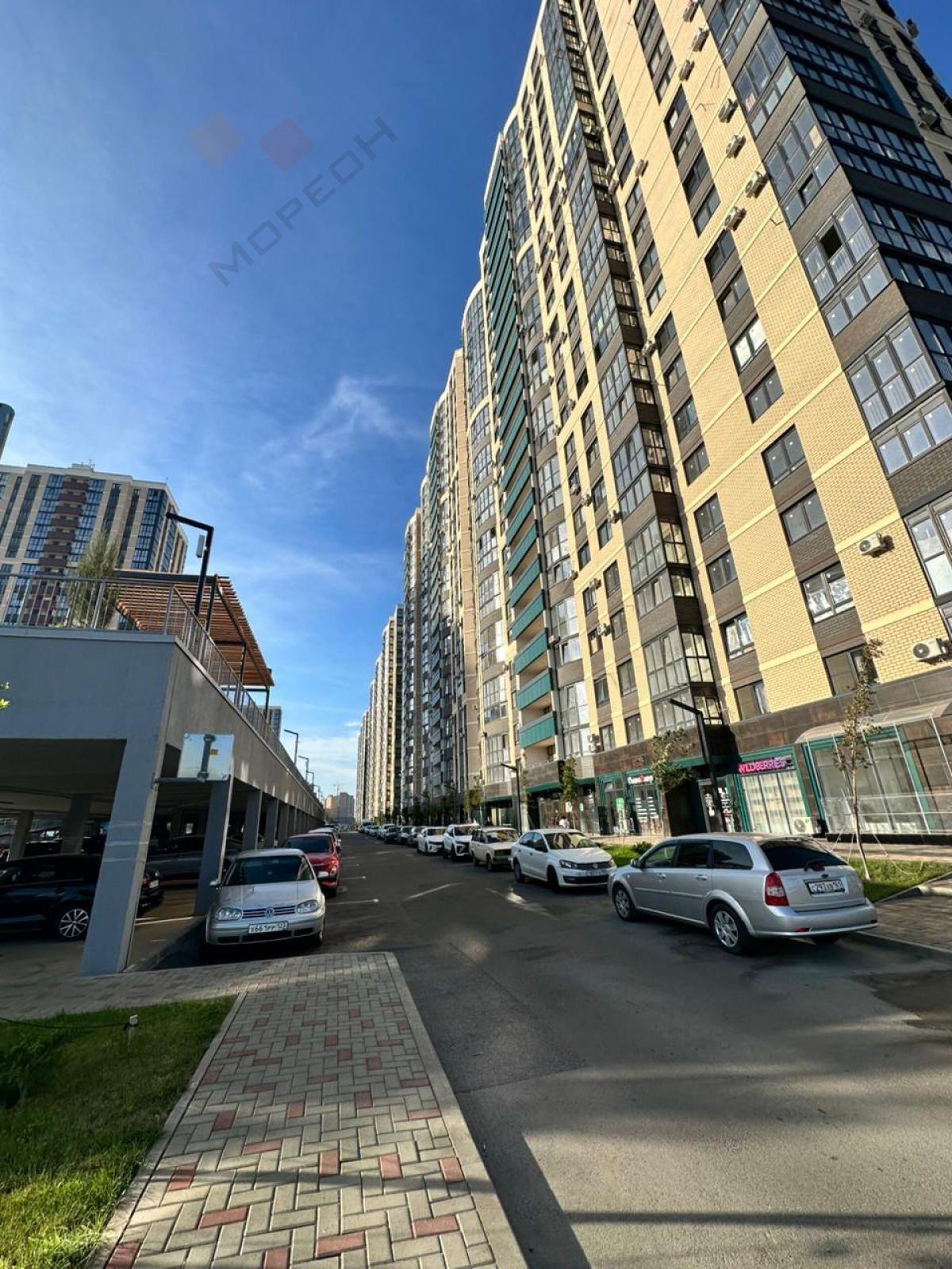 Купить 3-комнатную