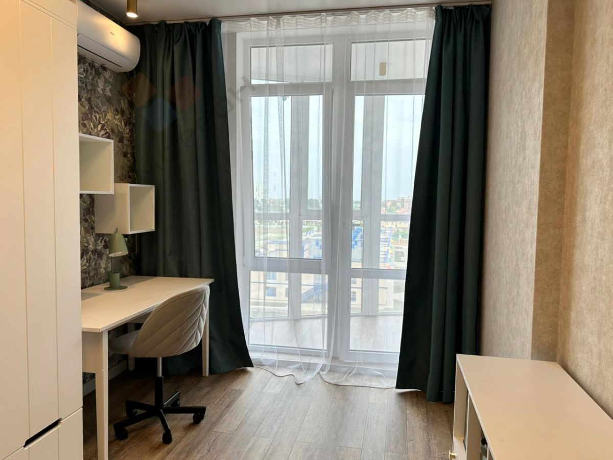 Купить 3-комнатную