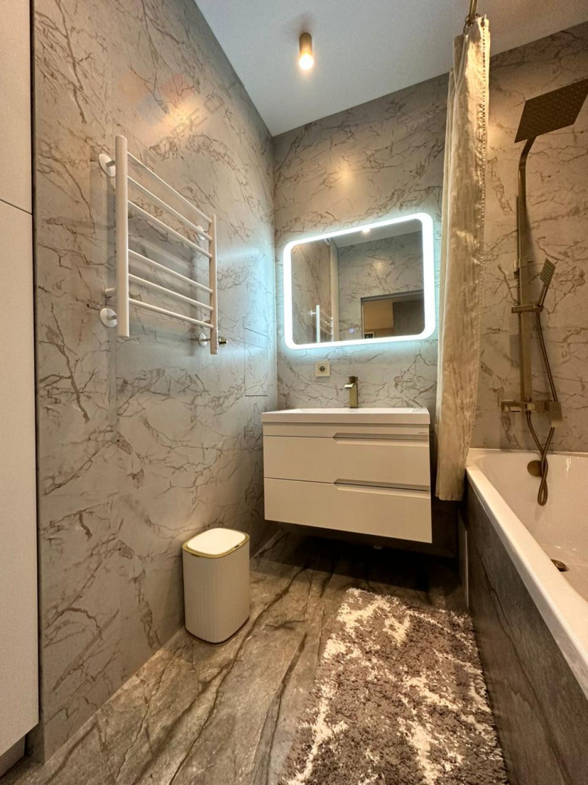 Купить 3-комнатную