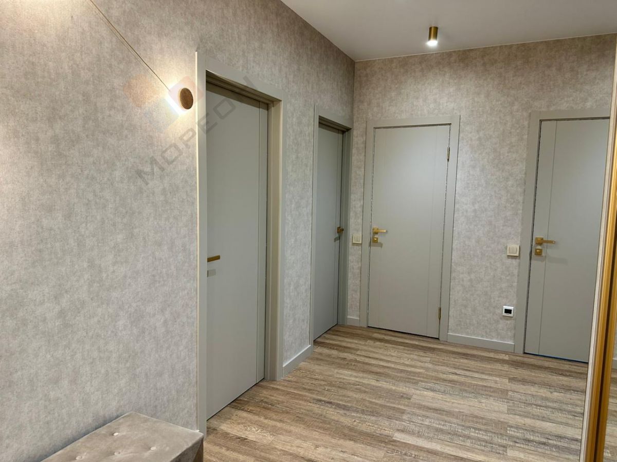 Купить 3-комнатную