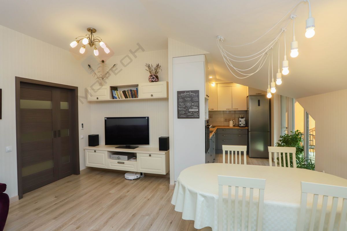 Купить 4-комнатную квартиру