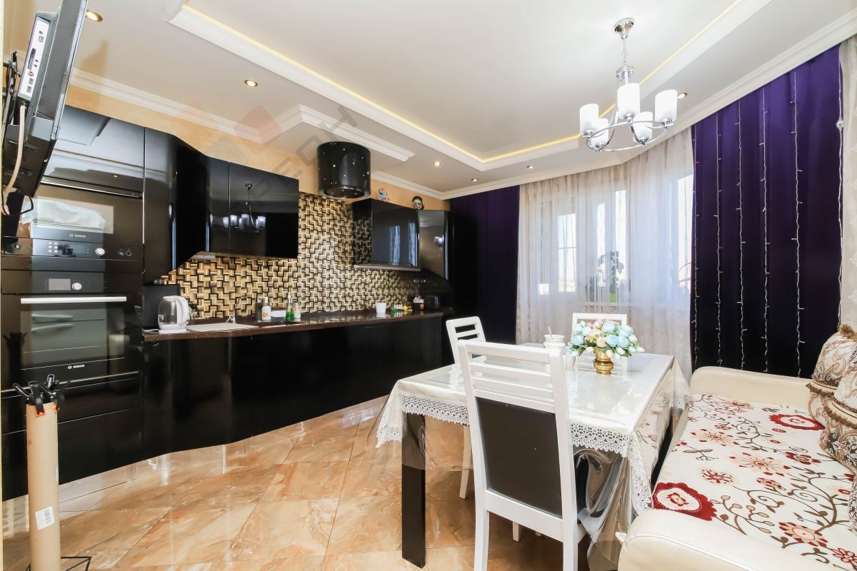 Купить 3-комнатную квартиру