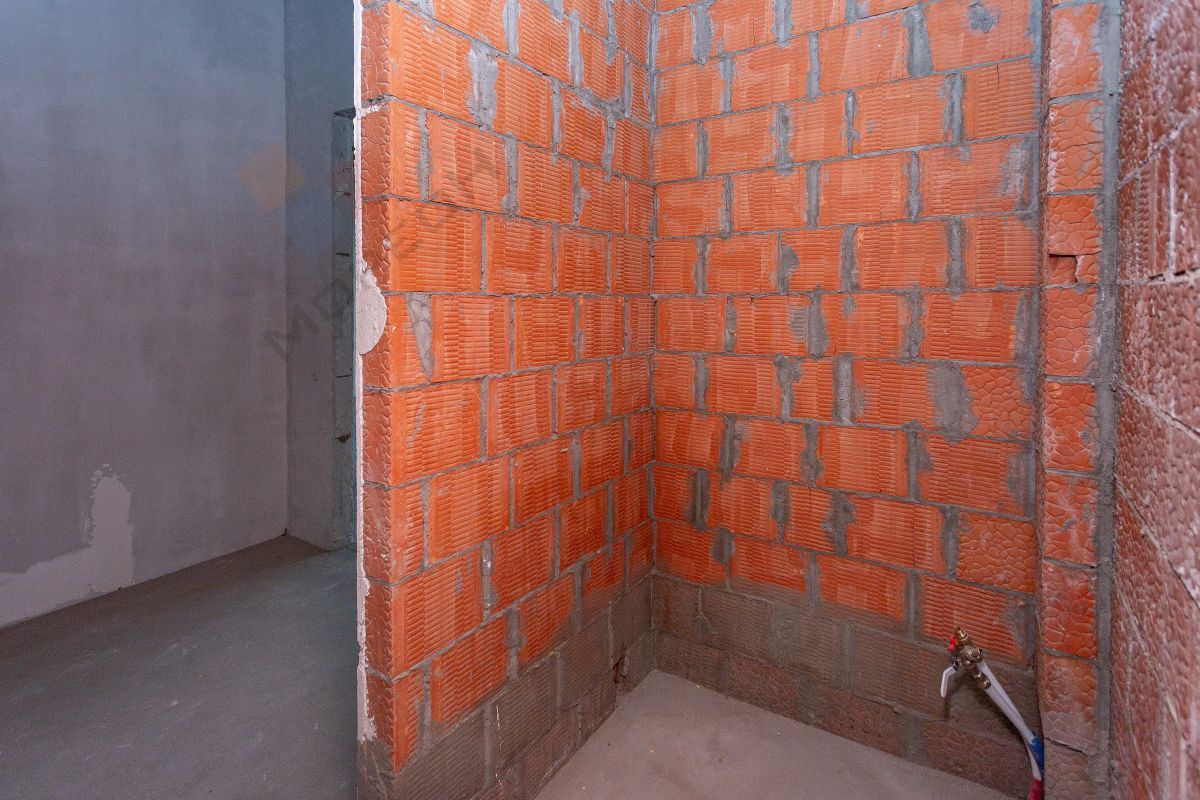 Купить 5-комнатную