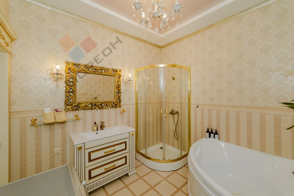 Купить 4-комнатную