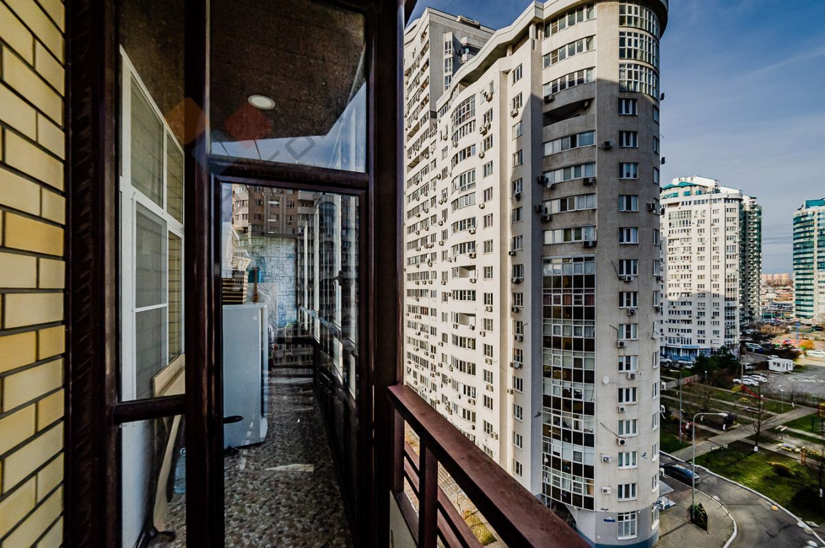 Купить 4-комнатную