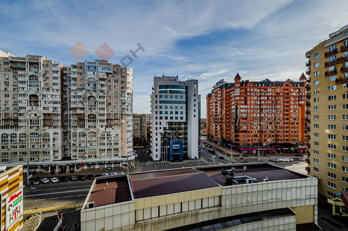 Купить 4-комнатную