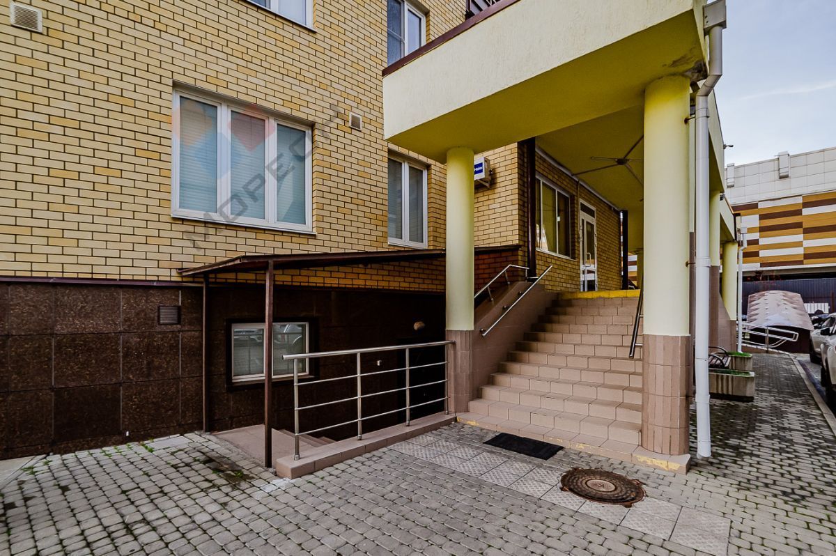 Купить 4-комнатную