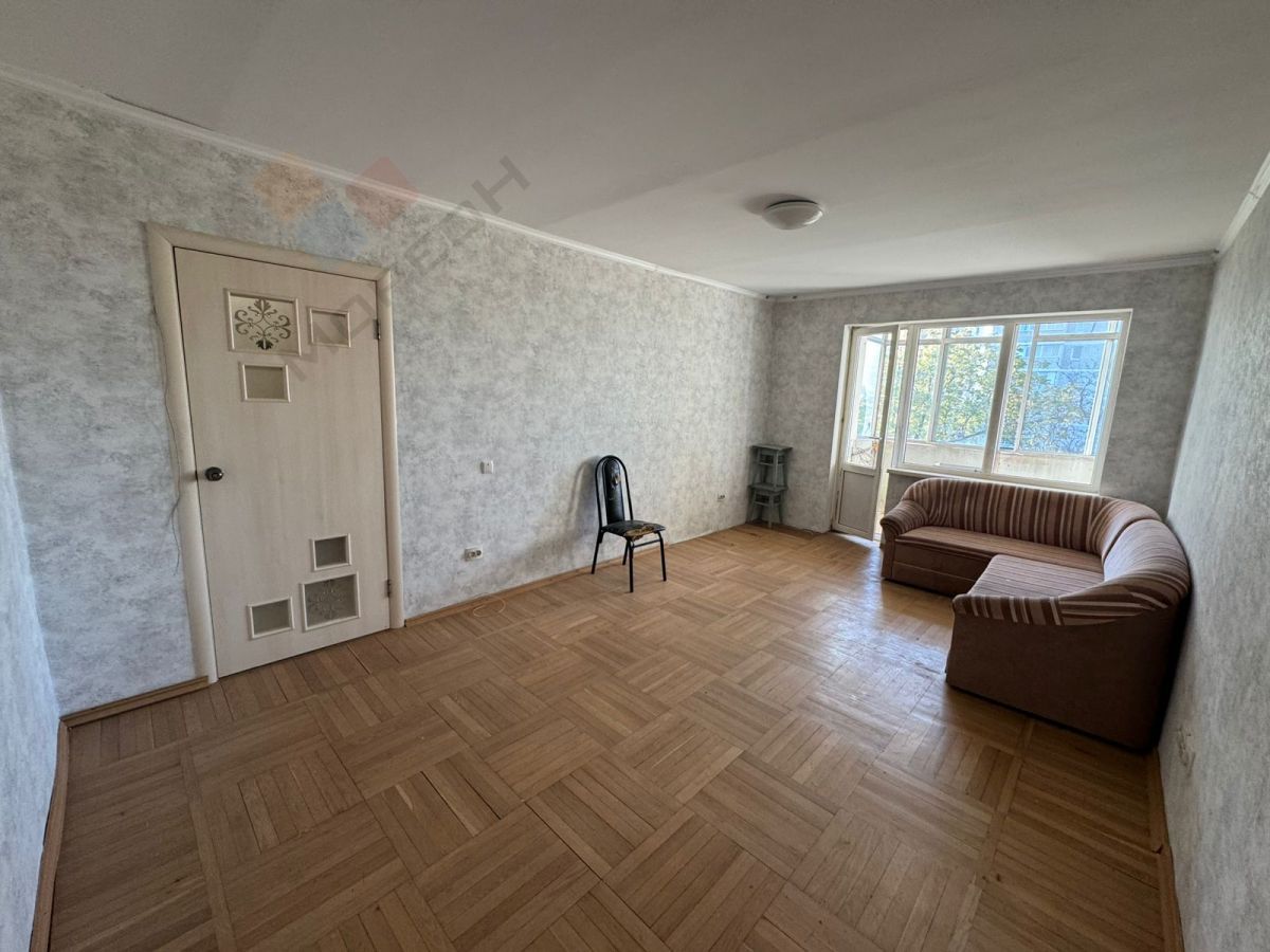 Купить 3-комнатную квартиру