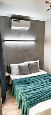 Купить --комнатную квартиру