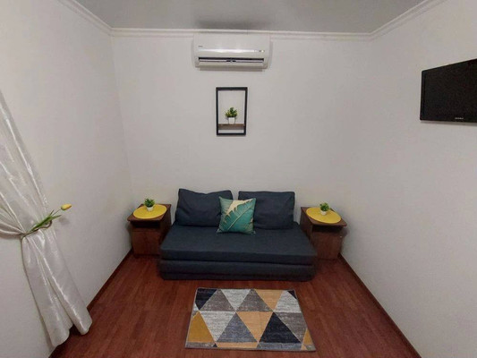 Купить --комнатную квартиру