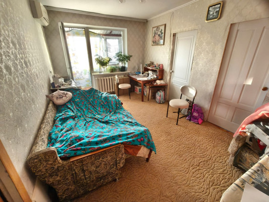 Купить 4-комнатную квартиру