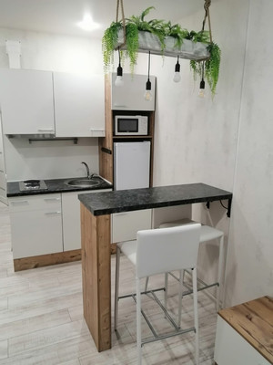 Купить --комнатную квартиру