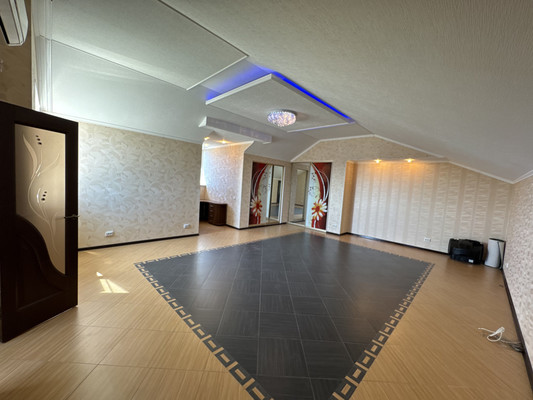 Купить 3-комнатную квартиру