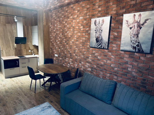 Купить --комнатную квартиру