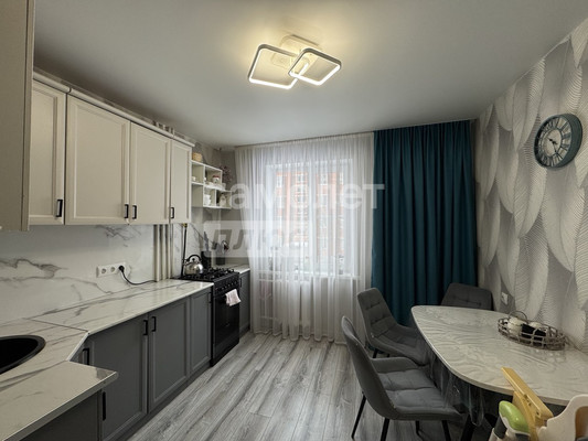 Купить 4-комнатную квартиру