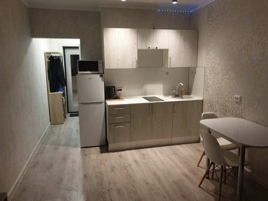 Купить --комнатную квартиру