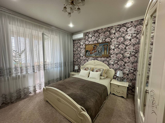 Купить 3-комнатную квартиру